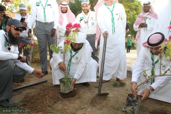 العبدالكريم.. يدشن فعاليات البرنامج الوطني  الكشفي لحماية