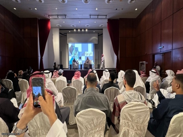 الصحيح ينثر شعره في رحاب طيبة الطيبة وسط حضور أدبي كبير